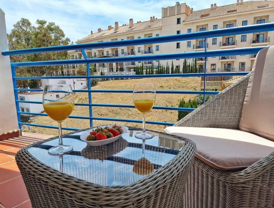 Acogedor Piso Con Terraza Y Parking! Appartement Benalmádena Buitenkant foto