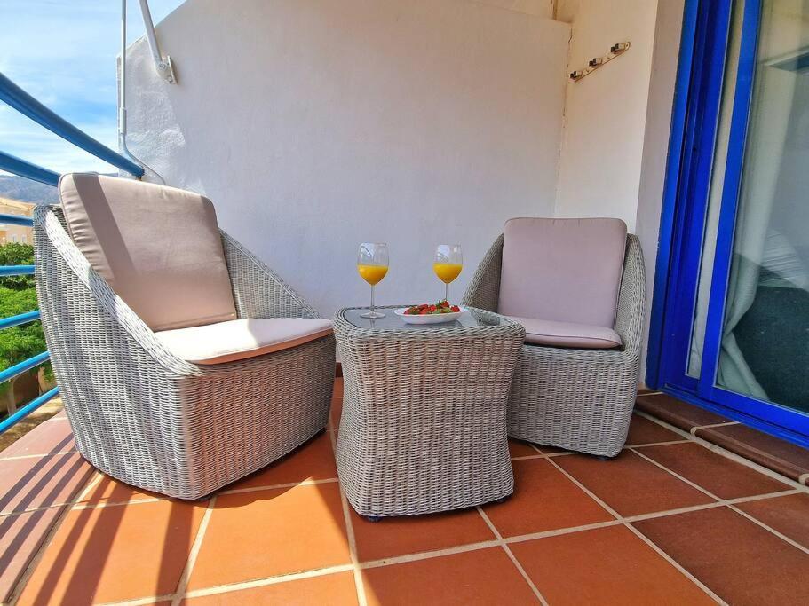 Acogedor Piso Con Terraza Y Parking! Appartement Benalmádena Buitenkant foto