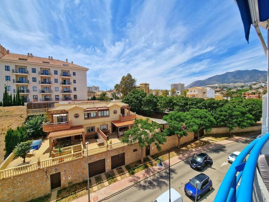 Acogedor Piso Con Terraza Y Parking! Appartement Benalmádena Buitenkant foto