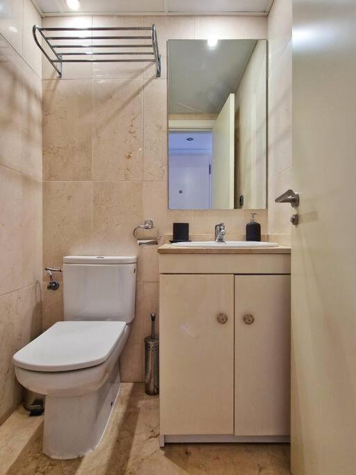 Acogedor Piso Con Terraza Y Parking! Appartement Benalmádena Buitenkant foto
